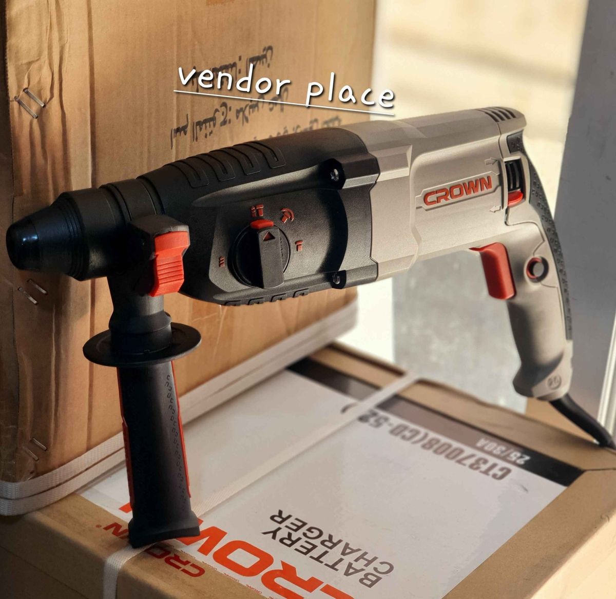 Hilti perforateur crown 800w /ct18182