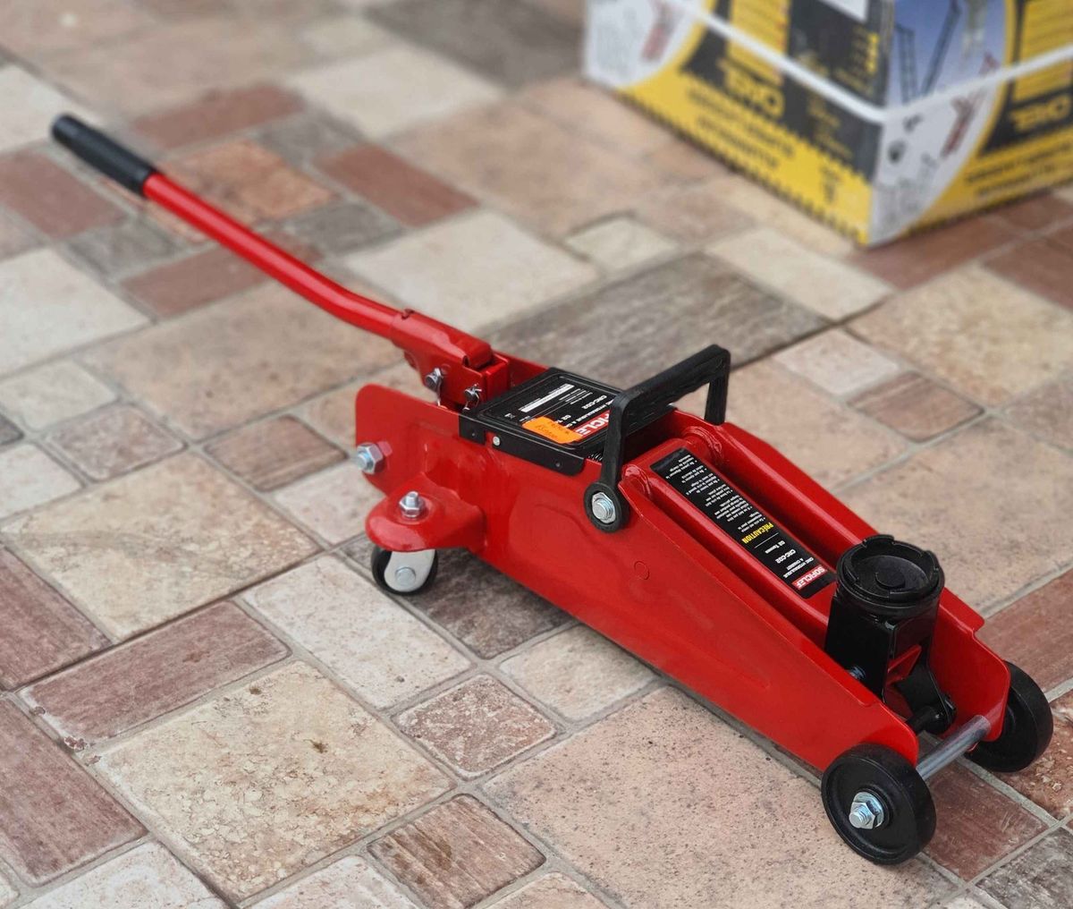 Cric chariot hydrolique SOFICLEF 2Ton