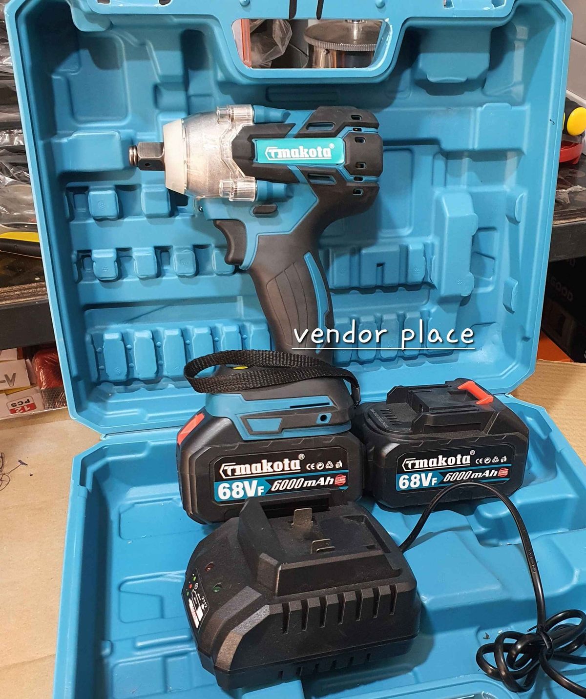 Boulonesse SM Makota 68v